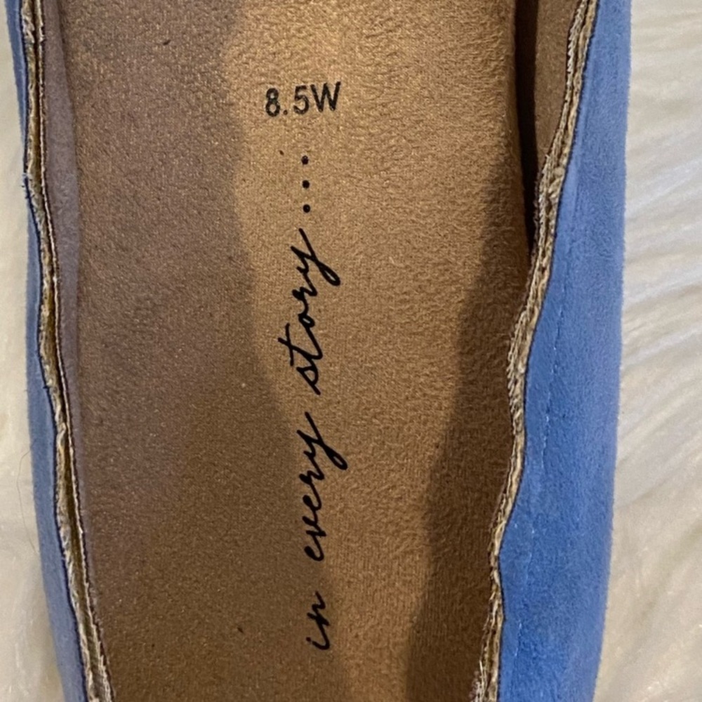 Penningtons In Every Story blue scalloped edge slip on ballet flats 8.5 wide - Picture 3 of 5
